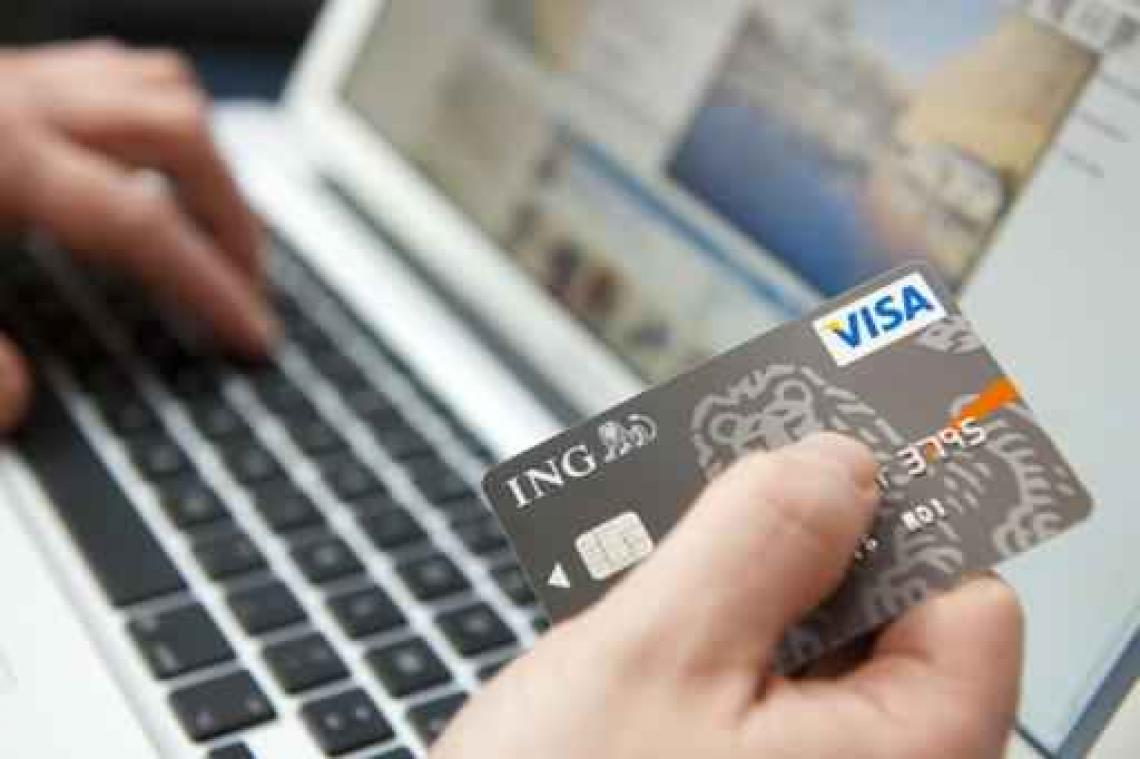 Steeds meer klachten over fraude met bankkaarten en onlinebetalingen bij Ombudsfin