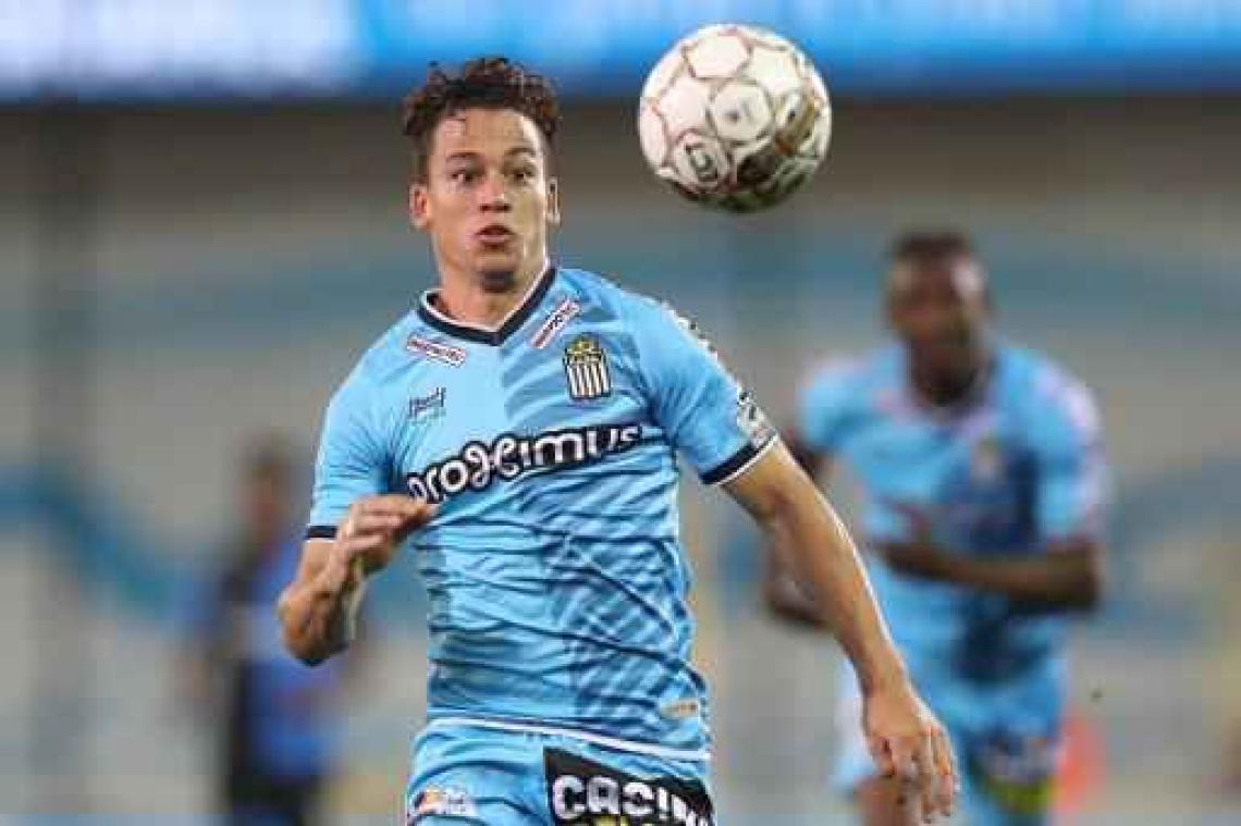 Cristian Benavente blijft Sporting Charleroi trouw