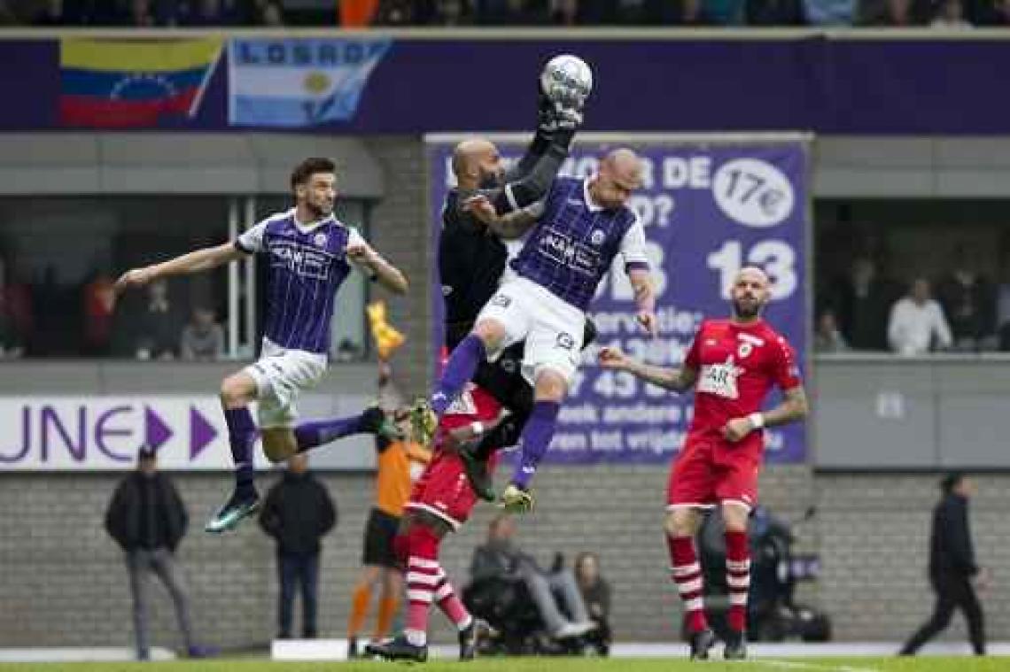 Veel strijd, maar geen doelpunten in Antwerpse derby