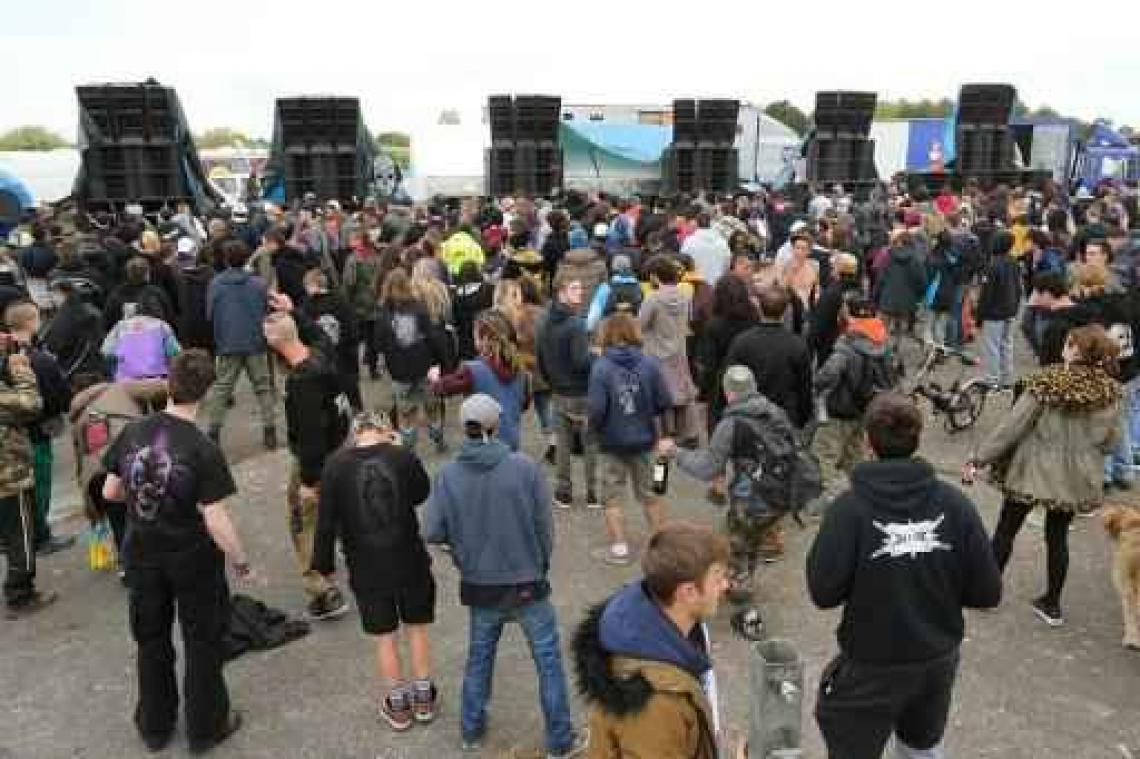 Meer dan 10.000 mensen op illegale raveparty in Oost-Frankrijk