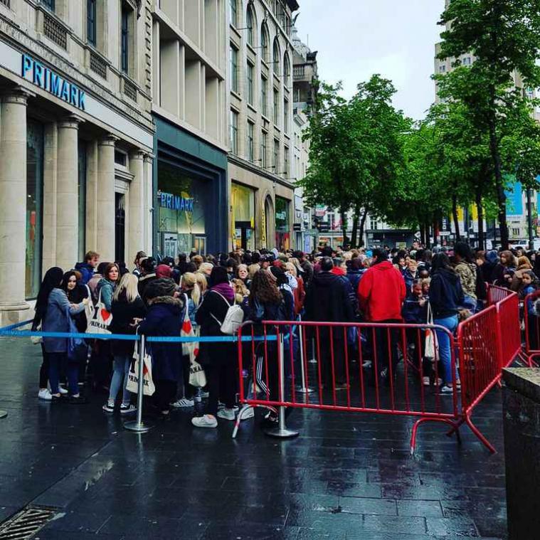 VIDEO. Stormloop op Meir voor grootste Primark van het land