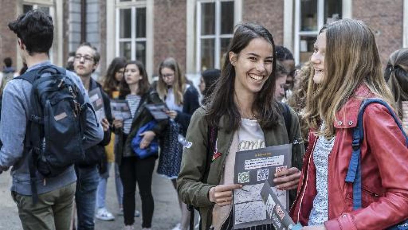 Meer dan duizend leerlingen manifesteren in Gent voor toekomst van het Grieks