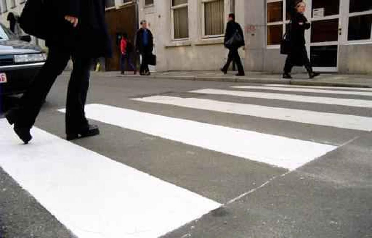 Elke dag vier pv's voor niet laten oversteken voetgangers op zebrapad