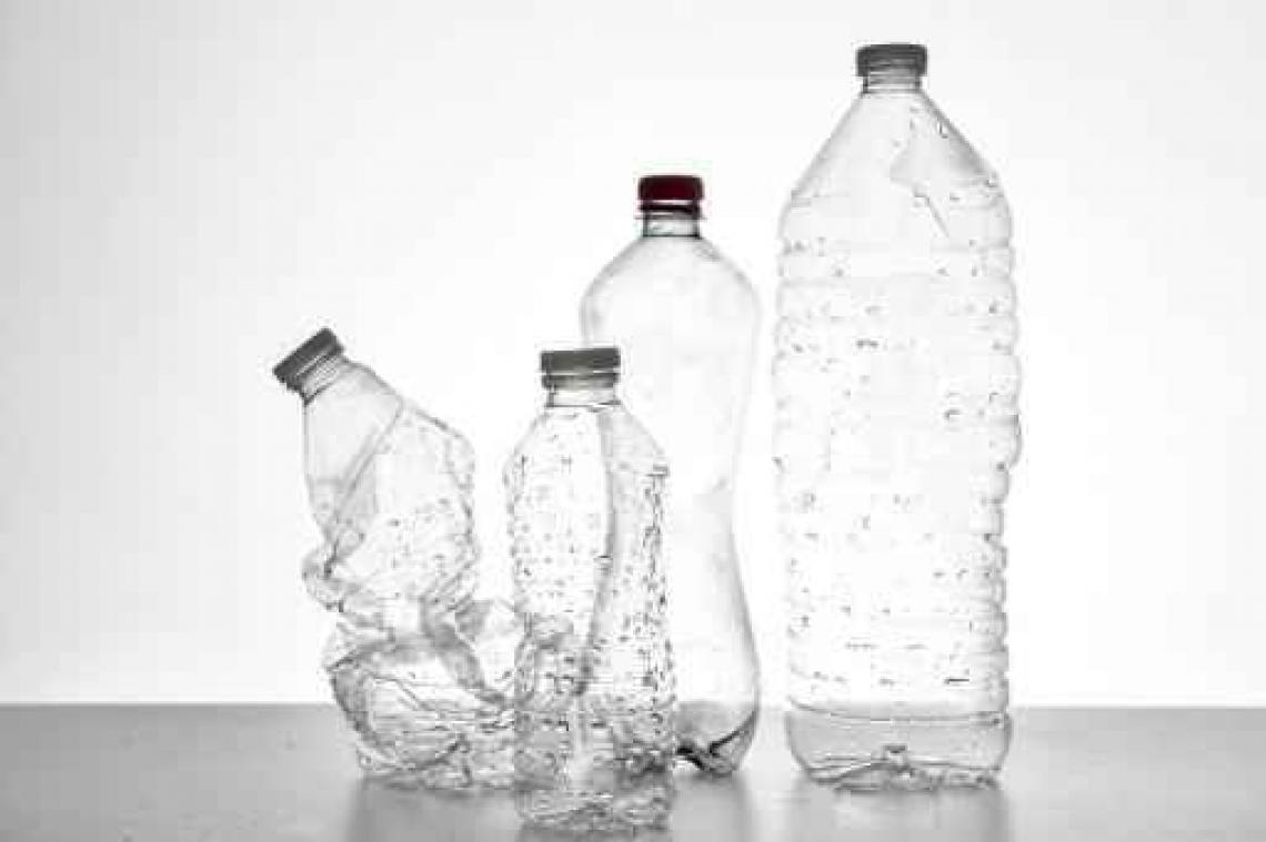 Leuvense onderzoekers vinden goedkopere manier om bioafbreekbaar plastic te fabriceren