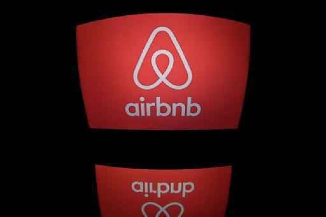 Weyts stelt Airbnb in gebreke