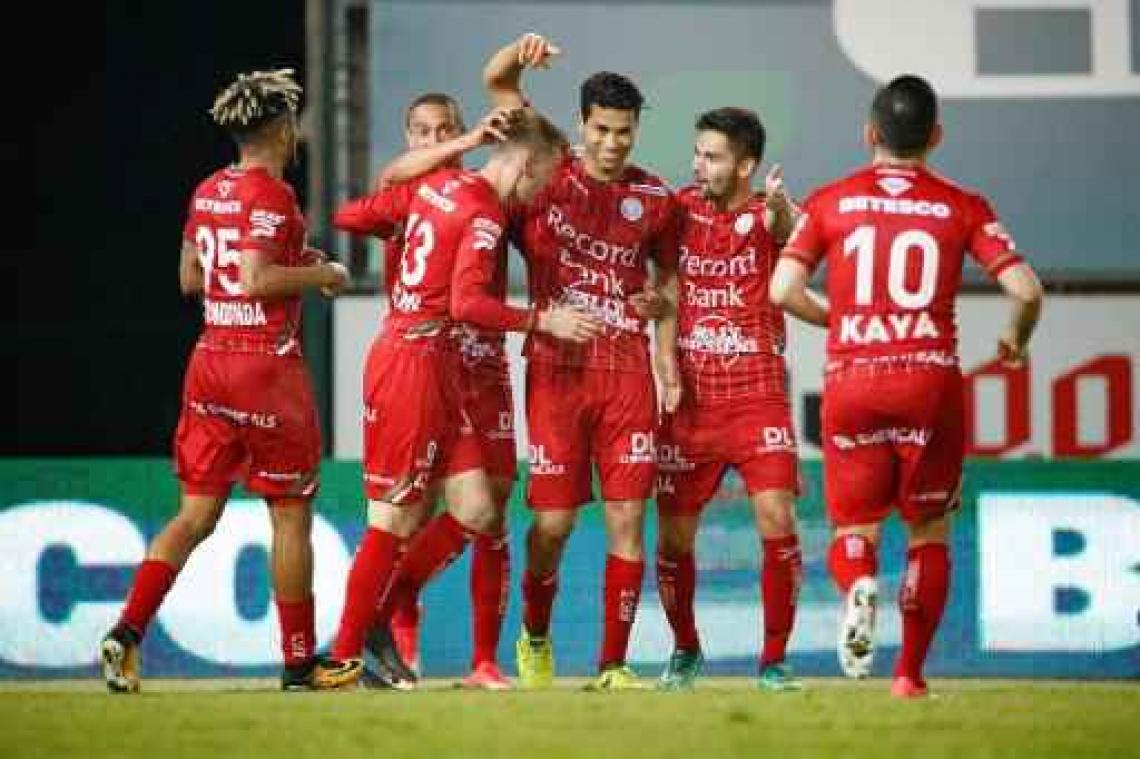 Jupiler Pro League - Zulte Waregem na 8-0 zege tegen Waasland-Beveren zeker van eerste plaats in play-off II A