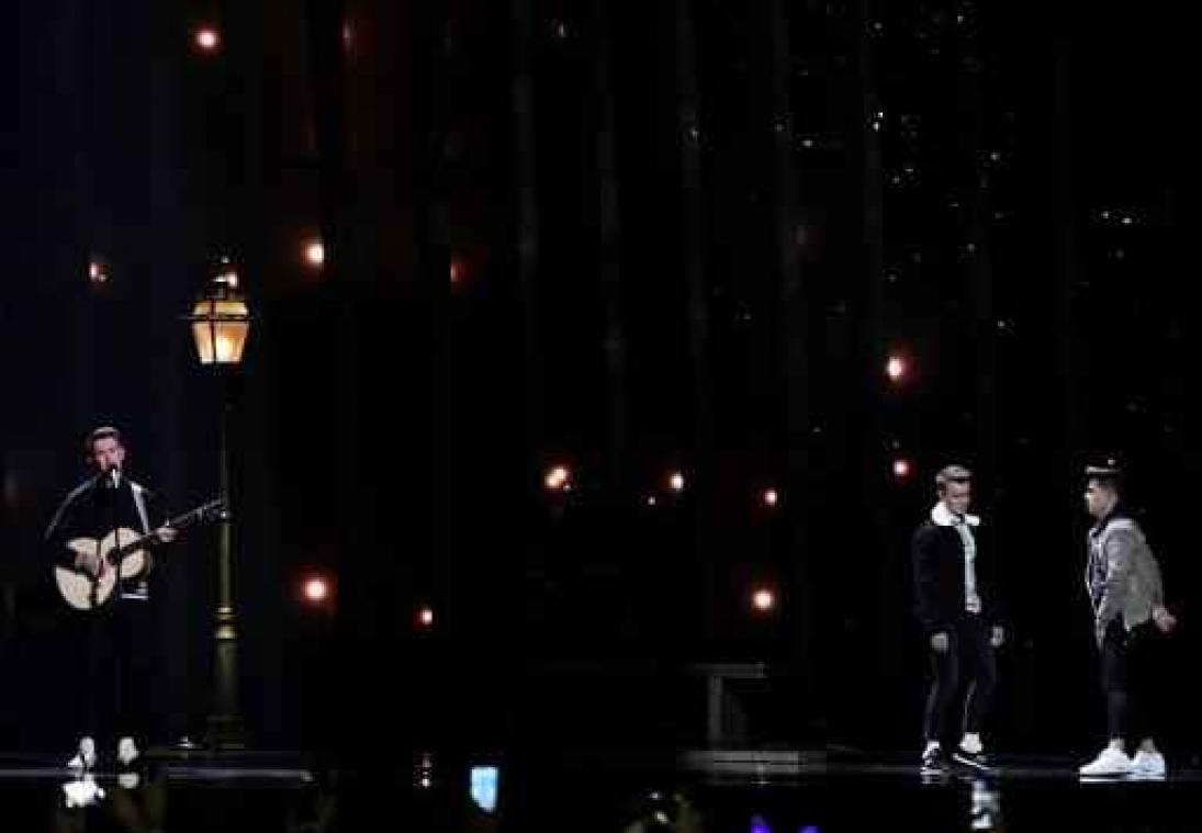 China censureert tatoeages en homokoppel in uitzending Eurovisiesongfestival