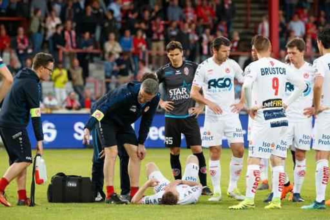 Jupiler Pro League - "Alles oké met Anthony Van Loo", meldt Kortrijk na ineenzakken van verdediger