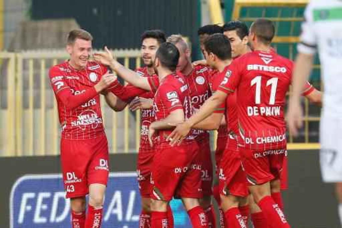 Jupiler Pro League - Zulte Waregem wint op Leuven, draw tussen Kortrijk en Moeskroen