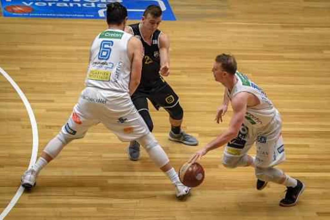 Euromillions Basket League - Limburg United roept Charleroi een halt toe, Oostende zwaar onderuit in Aalst