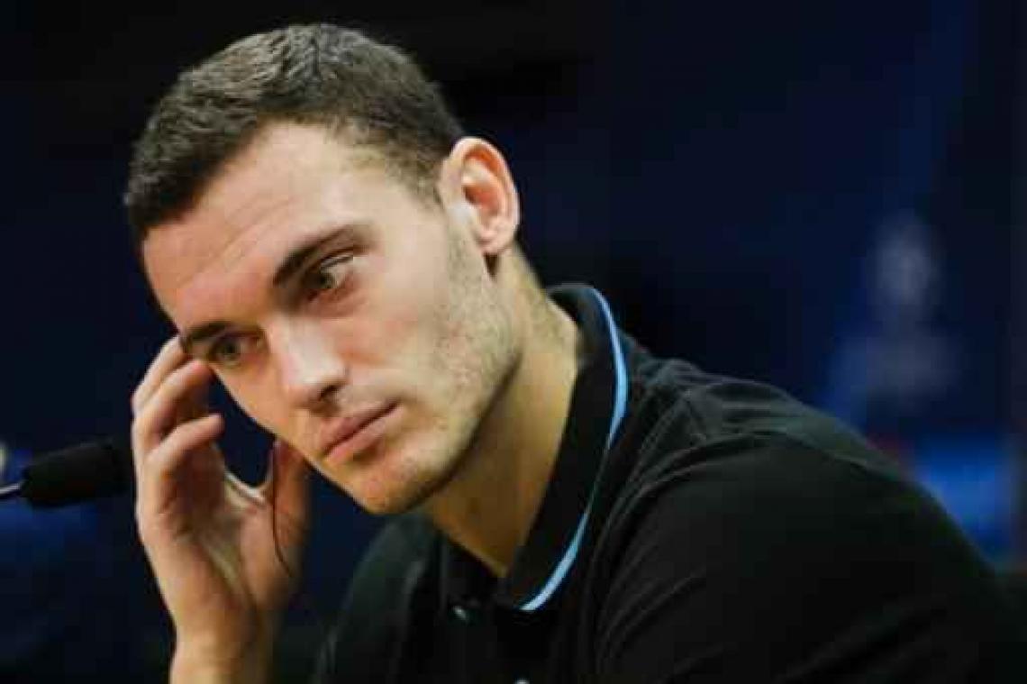 "Thomas Vermaelen is drie weken out"