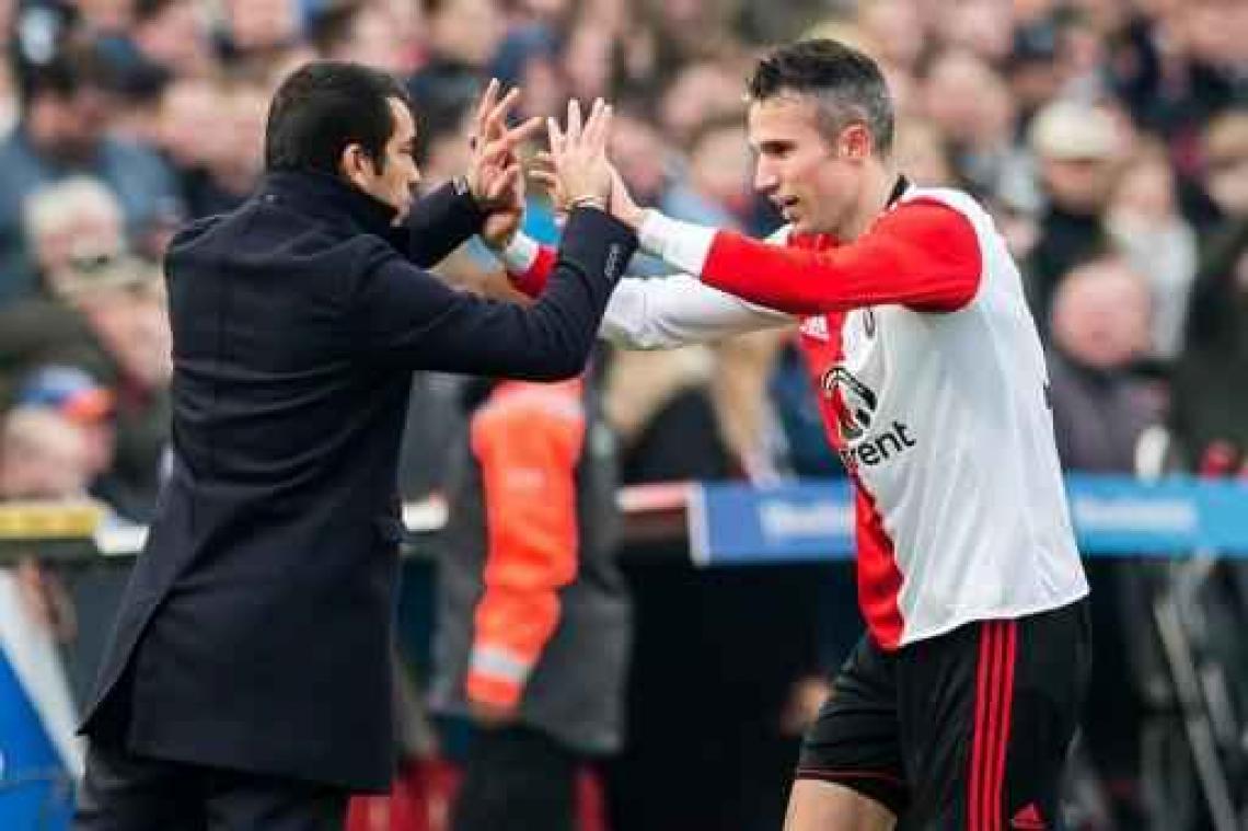 Robin van Persie verlengt contract bij Feyenoord