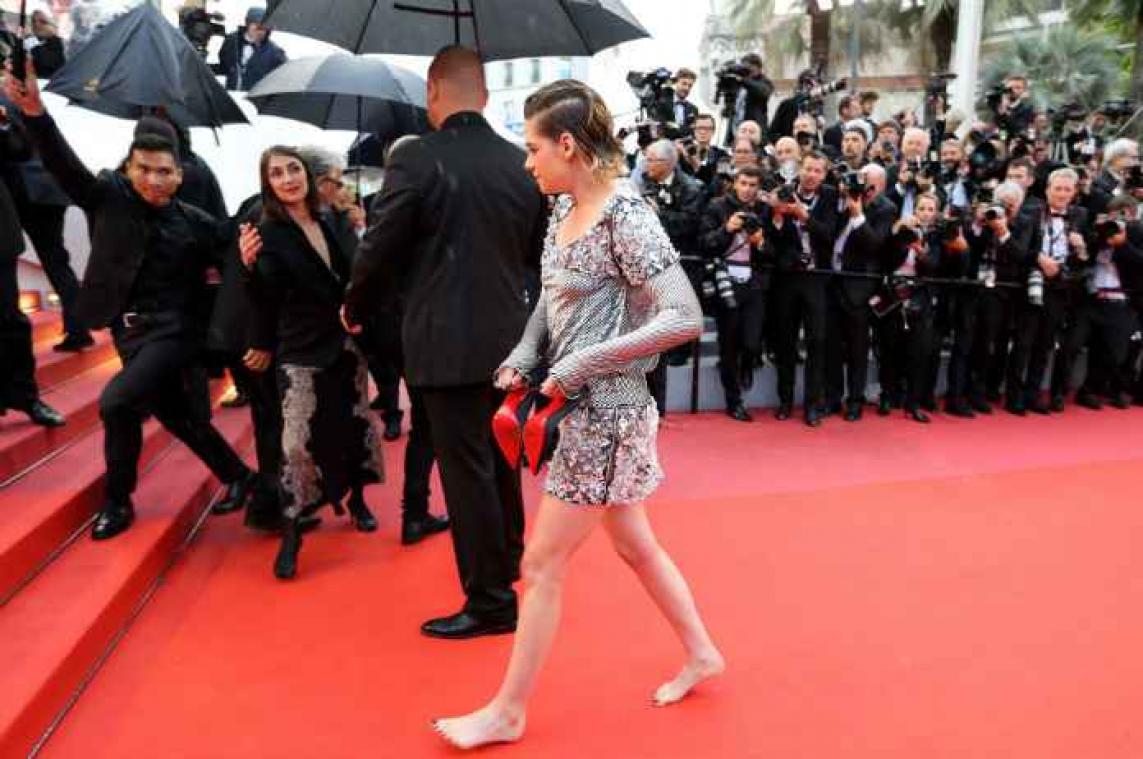 Kristen Stewart maakt statement op de rode loper van Cannes
