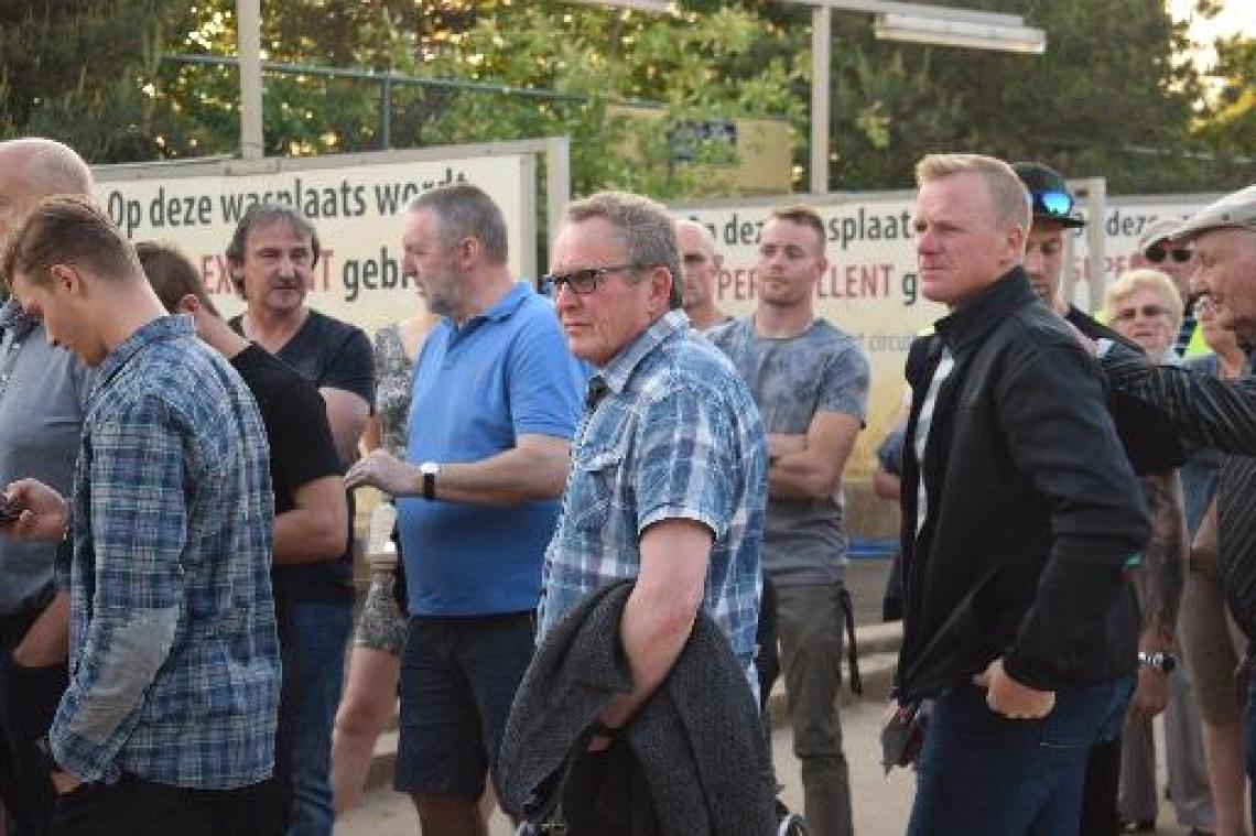 Motorcrosswereld neemt massaal afscheid van Eric Geboers op circuit van Lommel