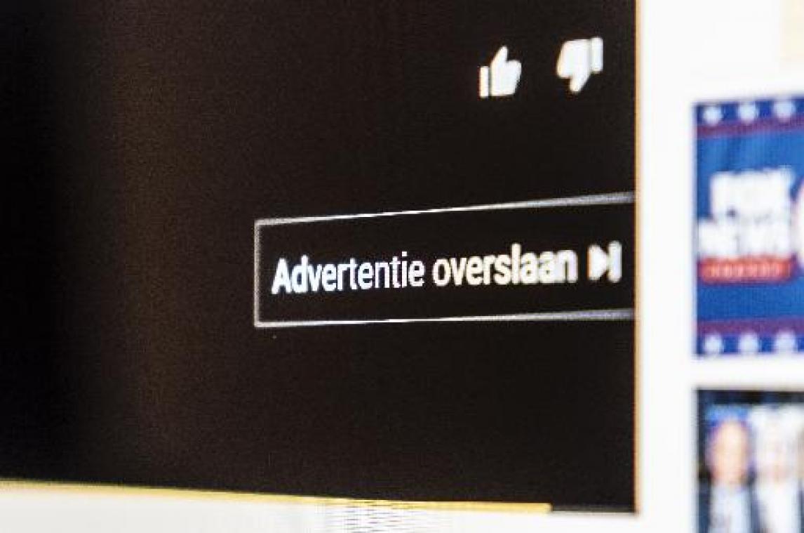 Onderzoek Apestaartjaren - Acht procent jonge surfers denkt 'nooit' reclame te zien op het internet