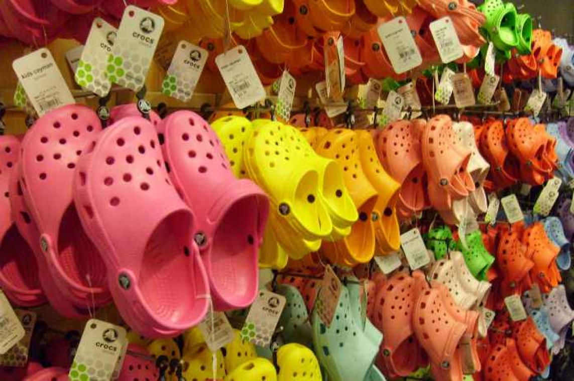 Crocs maken een comeback in de modewereld