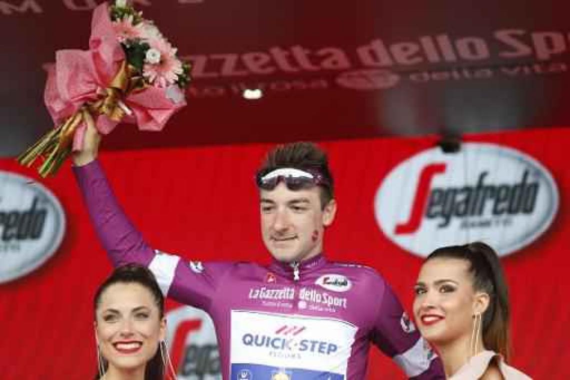 Elia Viviani boekt derde ritzege in Giro