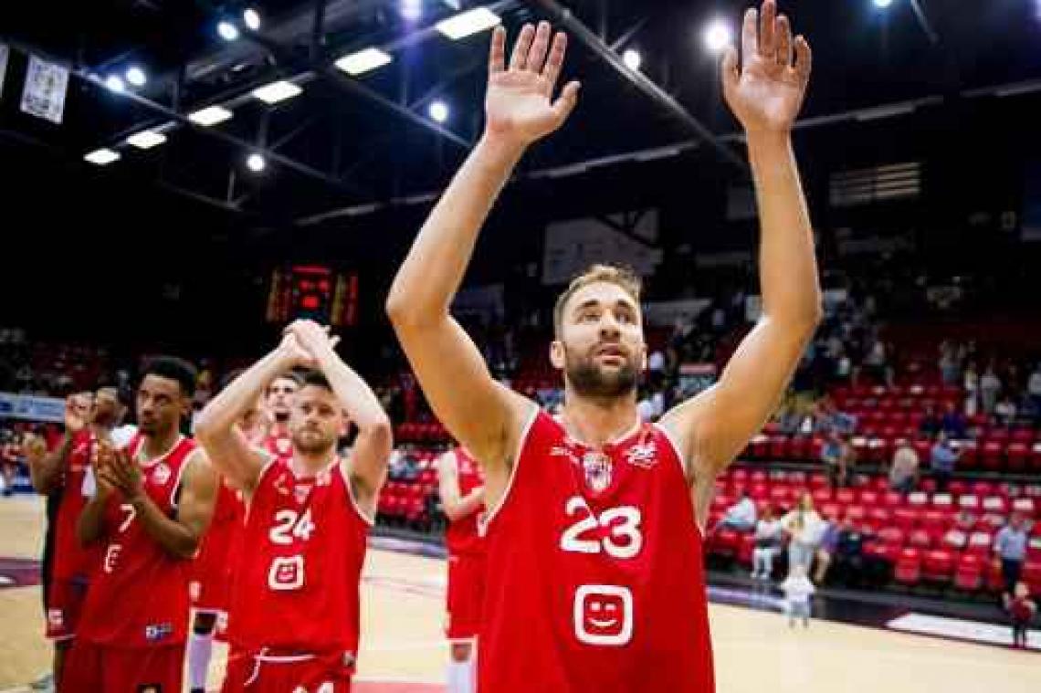 EuroMillions Basket League - Antwerp zeker van tweede plaats na zege in Oostende