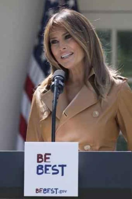 Melania Trump keert terug naar Witte Huis na nieroperatie