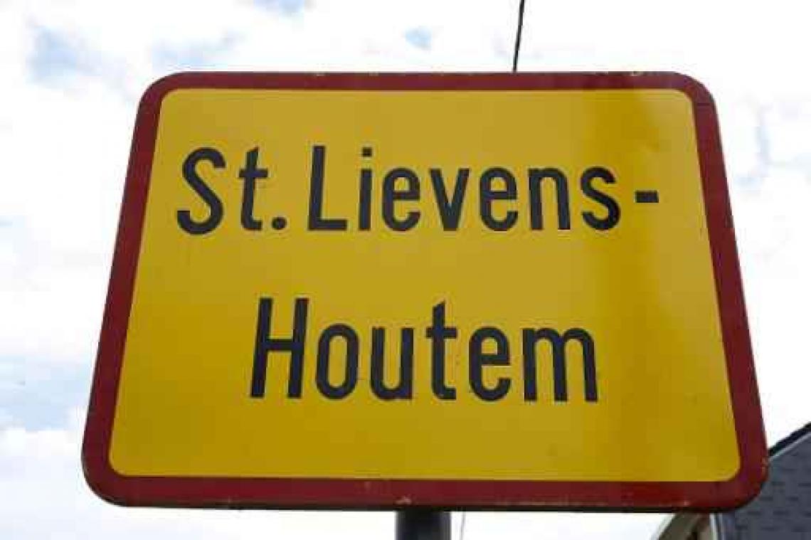 Schade van modderstromen Sint-Lievens-Houtem duidelijker