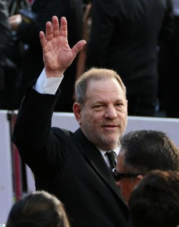 Aanrandingsschandaal Harvey Weinstein - Weinstein dient zich vrijdag aan bij autoriteiten in New York