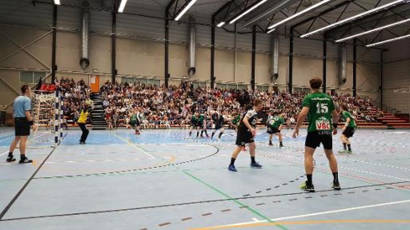 Play-offs handbal (m) - Achilles Bocholt houdt titelkansen gaaf