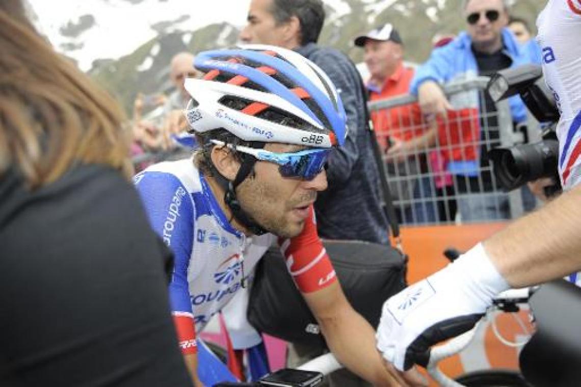 Giro - Thibaut Pinot uitgedroogd naar het ziekenhuis