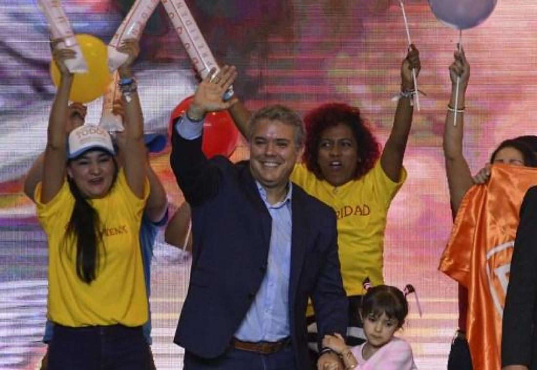 Duque en Petro nemen het tegen elkaar op in tweede ronde presidentsverkiezingen Colombia
