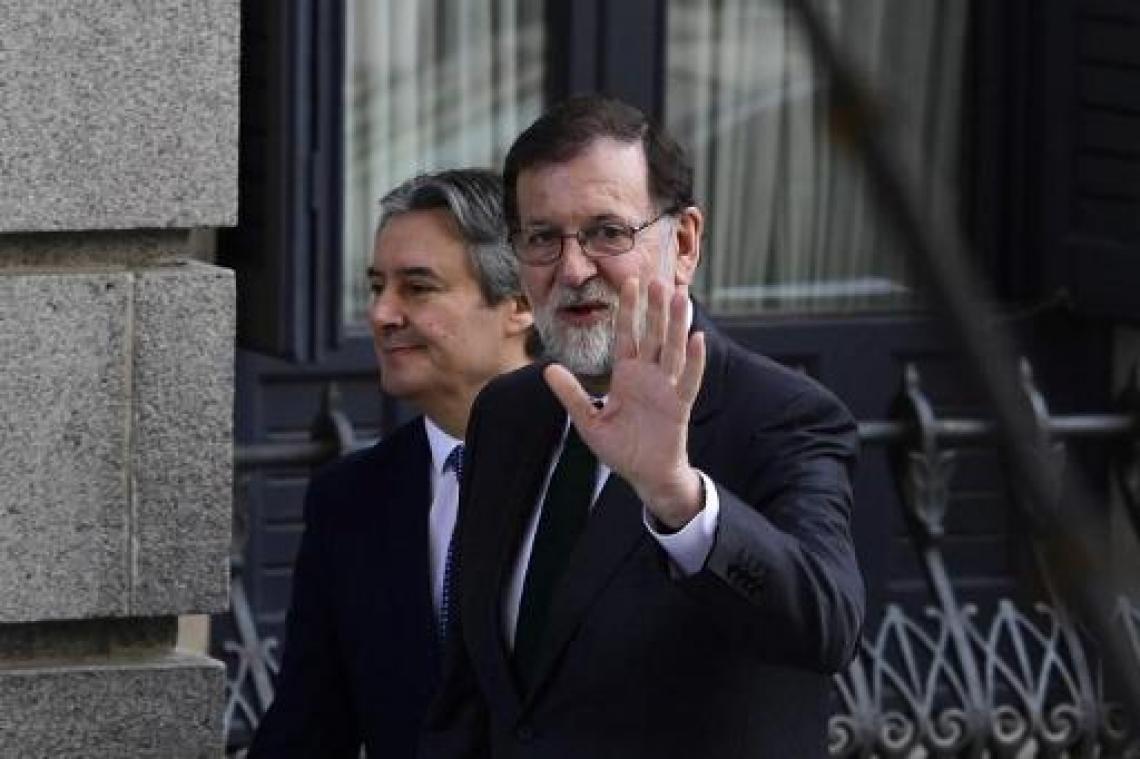Parlement keurt motie van wantrouwen tegen Rajoy goed