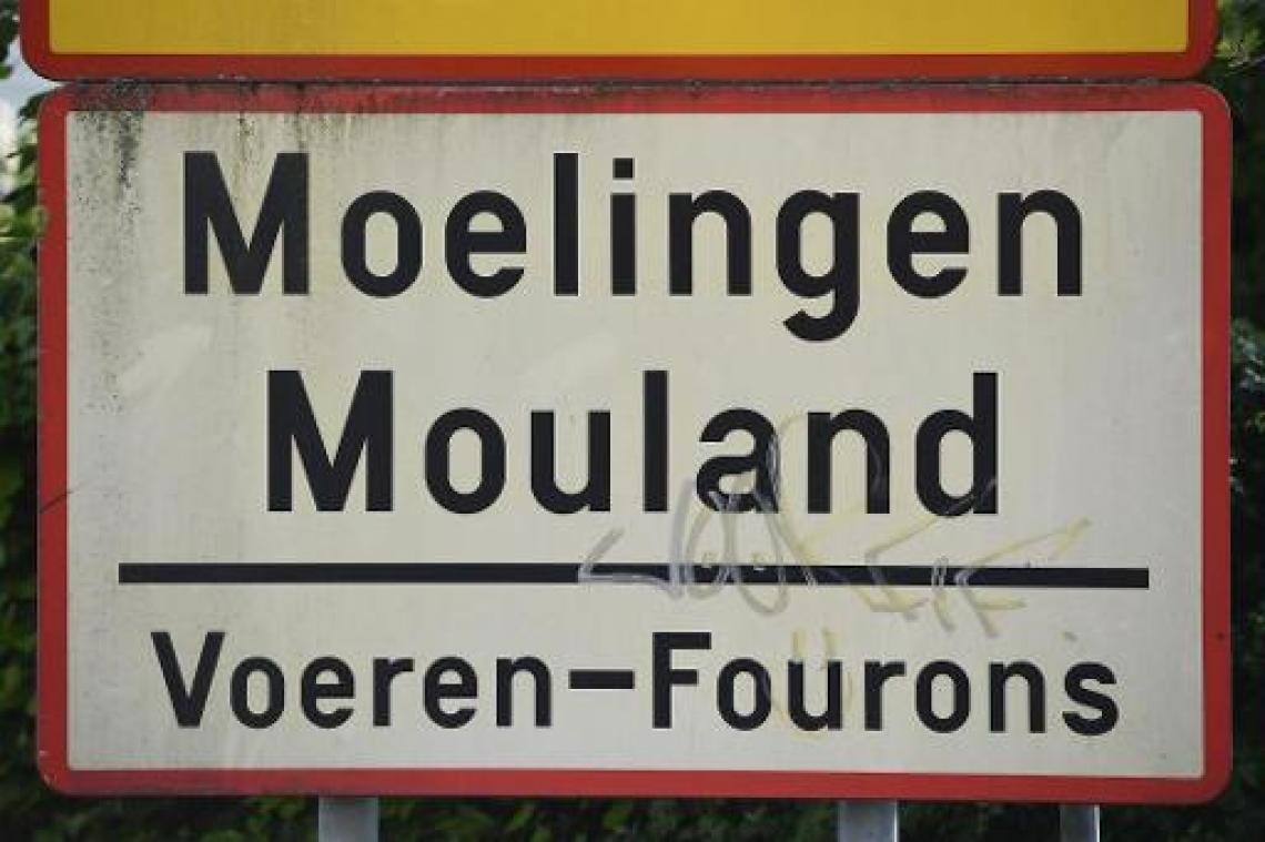 Rivier Berwijn treedt buiten zijn oevers in Voeren: dorpskern Moelingen ondergelopen