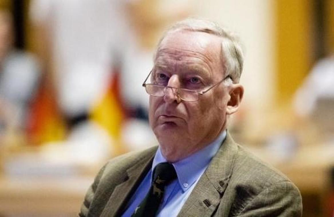 Duitse AfD-leider verdedigt "vogelstront"-opmerking die naziverleden relativeerde