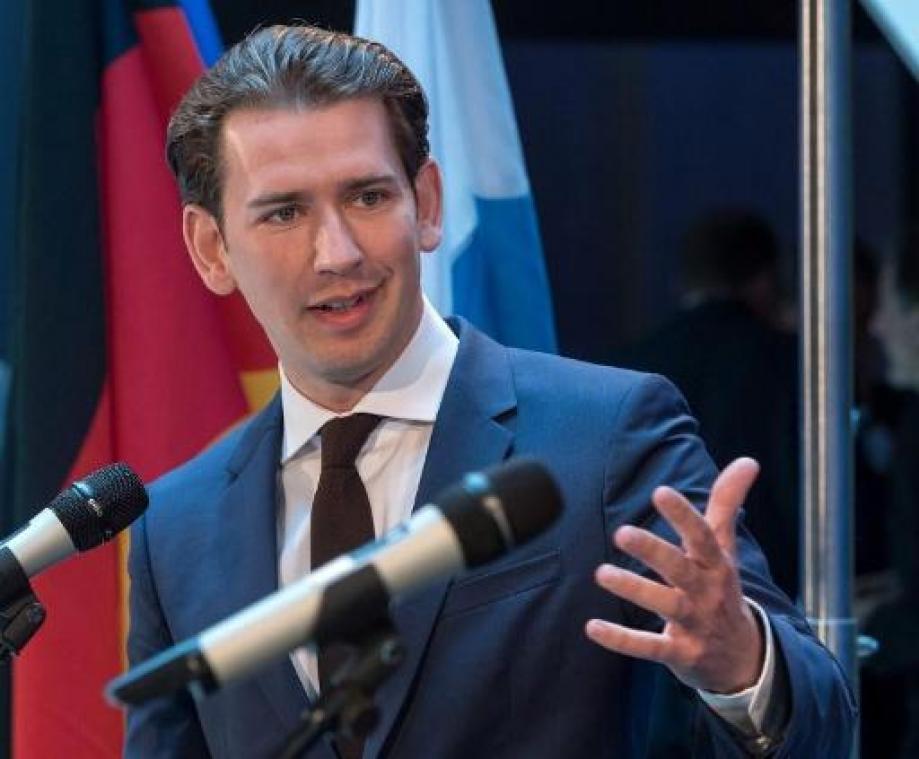 Oostenrijk sluit zeven moskeeën en wijst door buitenland gefinancierde imams uit