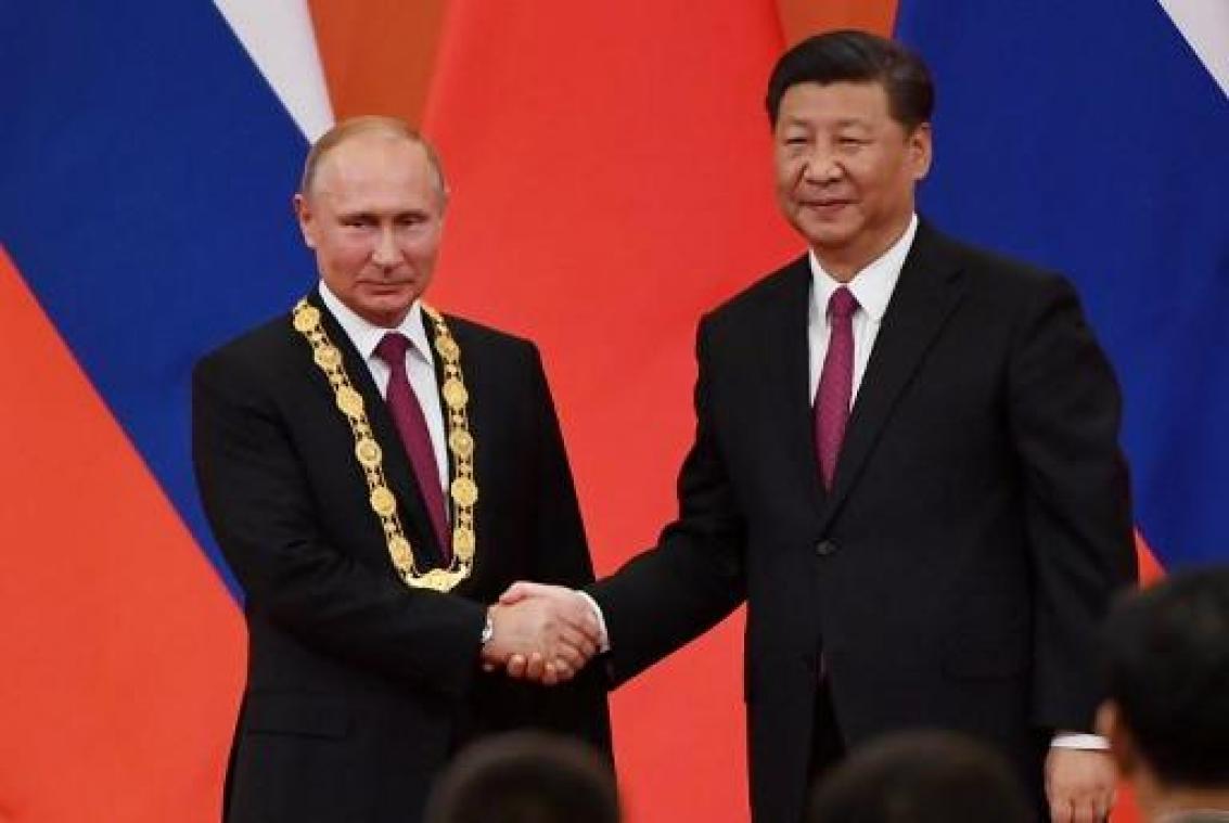 Poetin krijgt Chinese vriendschapsmedaille in Peking