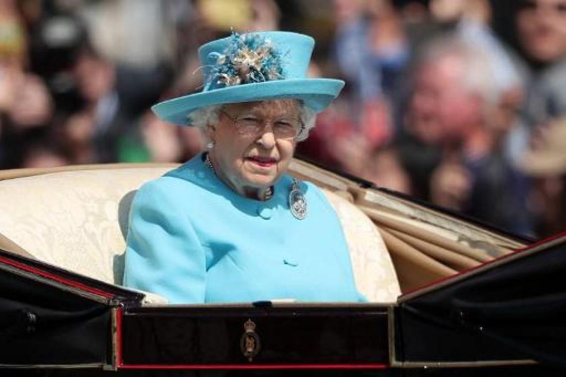 Britse koningin viert 92ste verjaardag met "Trooping the Colour"-parade