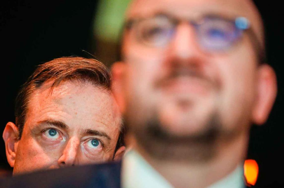 «De Wever heeft premier bedrogen»
