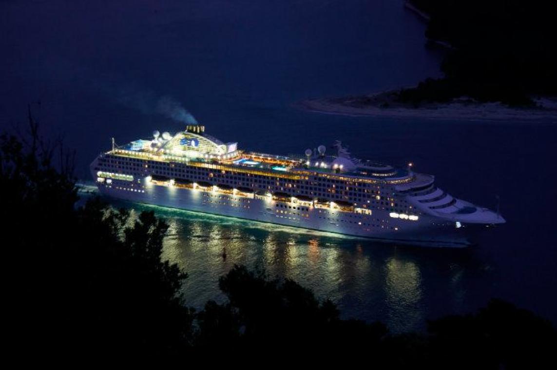 Koppel wil geld van cruise terug omdat buren te luid snurken