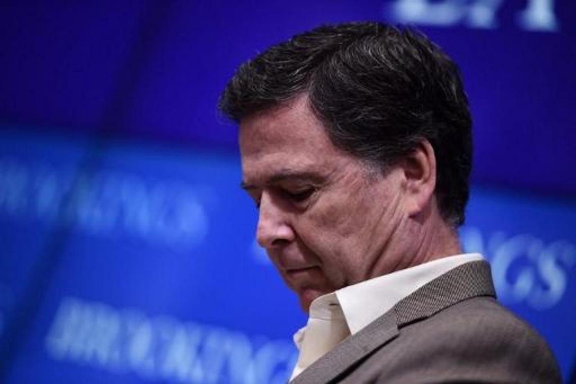Slotrapport over onderzoek e-mailaffaire is "complete ramp" voor Comey en FBI