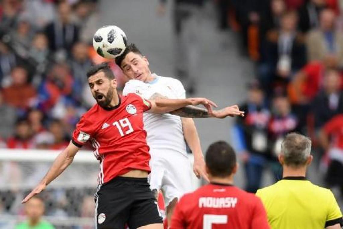 Giménez kopt Uruguay in slotminuut langs Egypte