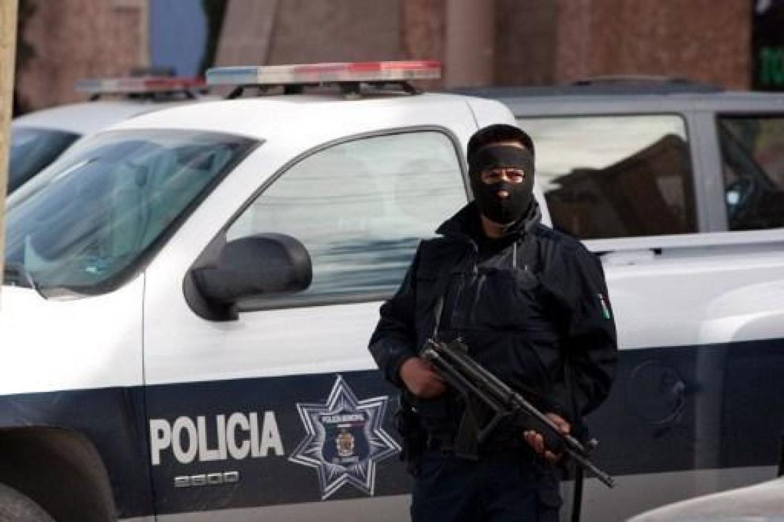 Zes Mexicaanse agenten gedood bij confrontatie met bende