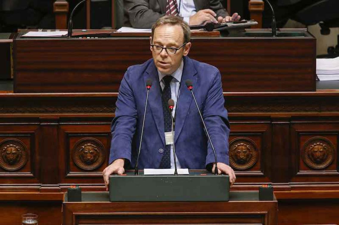Penningmeester schopt het tot fractieleider
