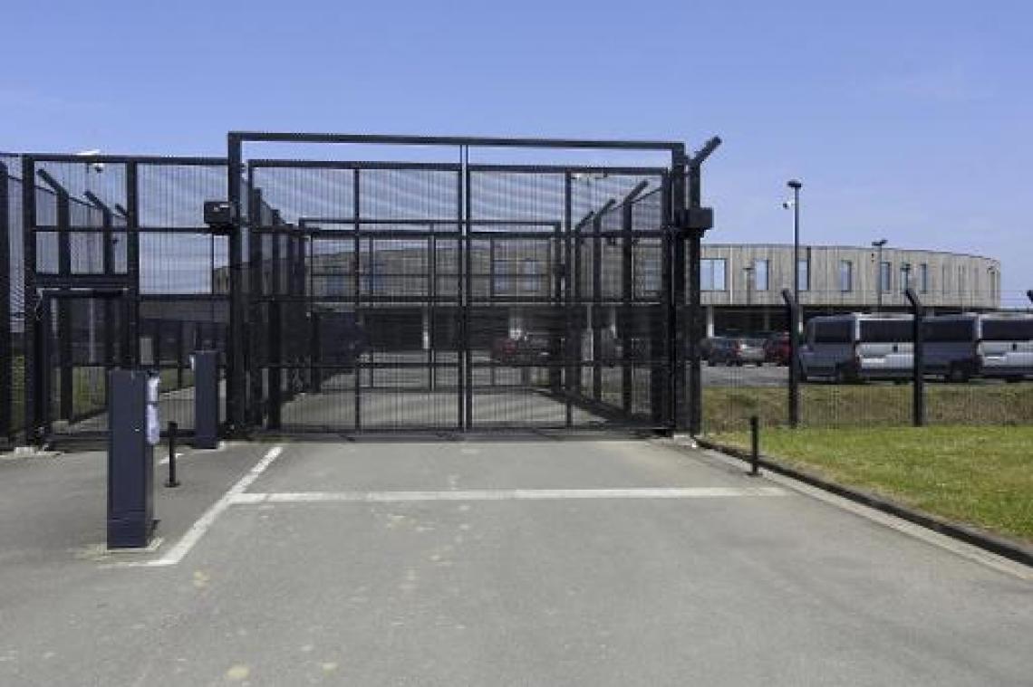 Actievoerders bezetten gesloten opvangcentrum in Steenokkerzeel
