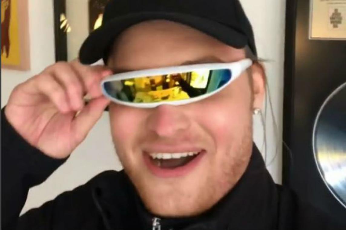 Dit is de hipste bril van het moment