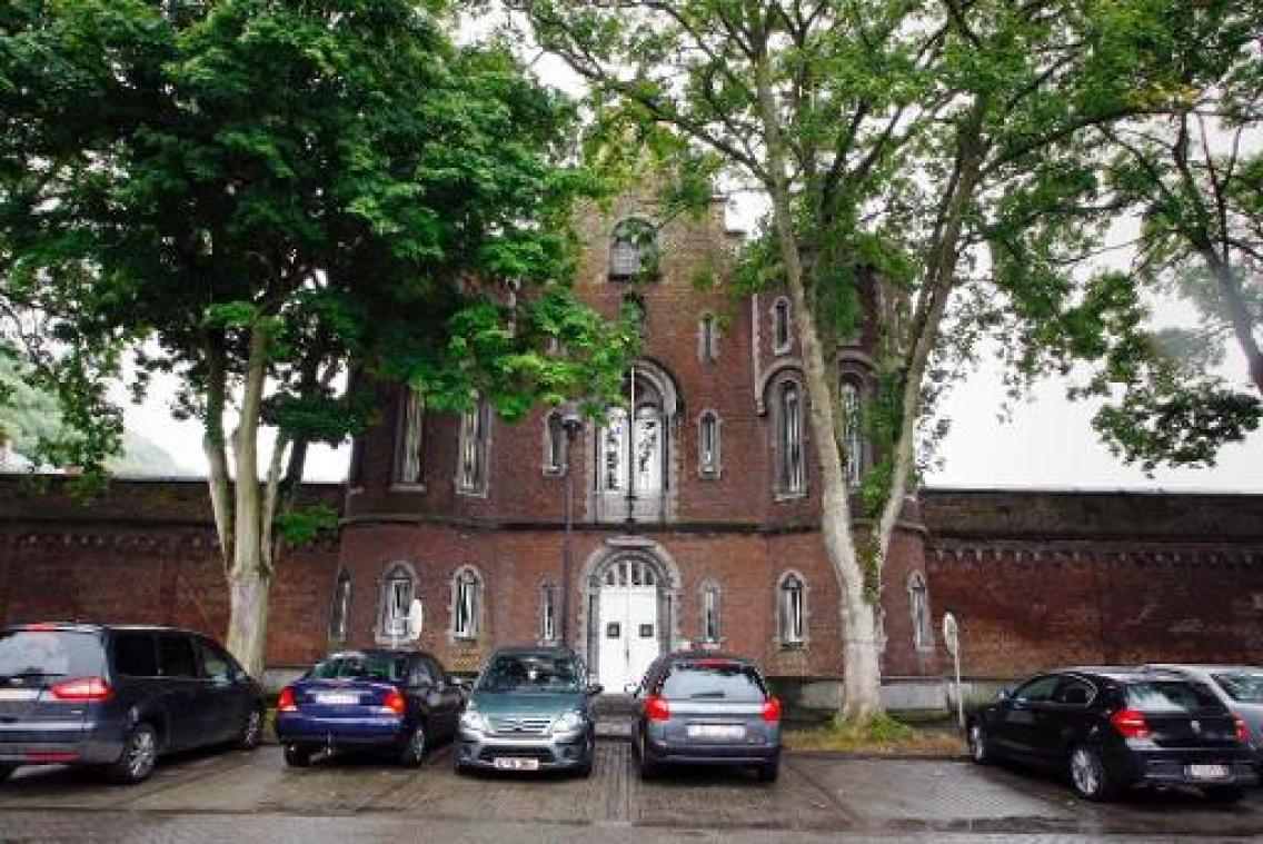 Gedetineerde ontsnapt met laken uit gevangenis van Dinant