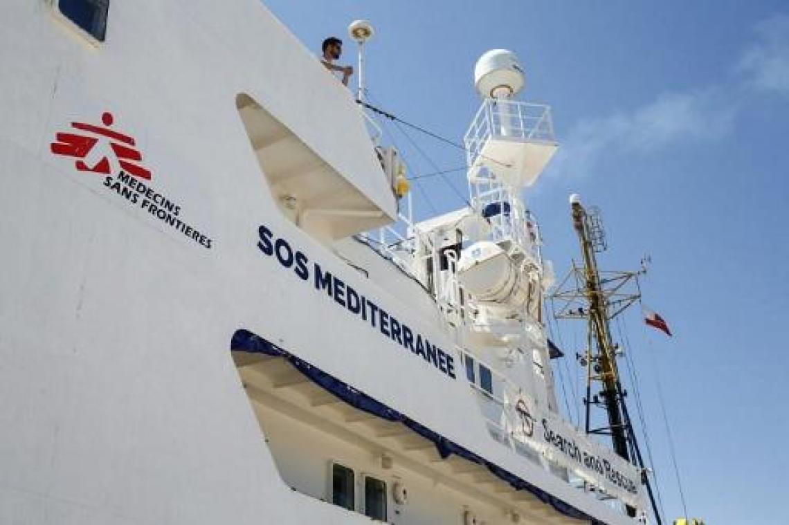 Minderjarigen van vluchtelingenboot lopen weg uit opvang