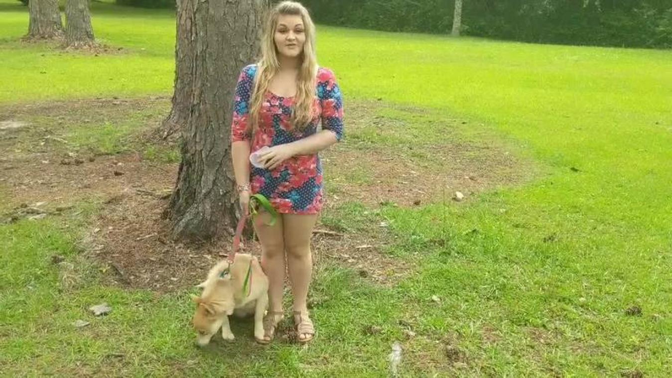 VIDEO. Vrouw drinkt urine van hond om acné te bestrijden