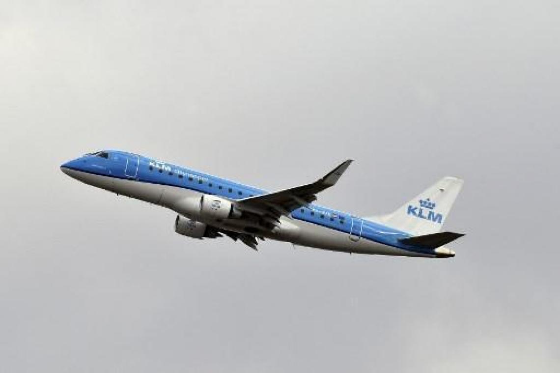 Nieuw op 1 juli - KLM stopt met verkoop van sigaretten