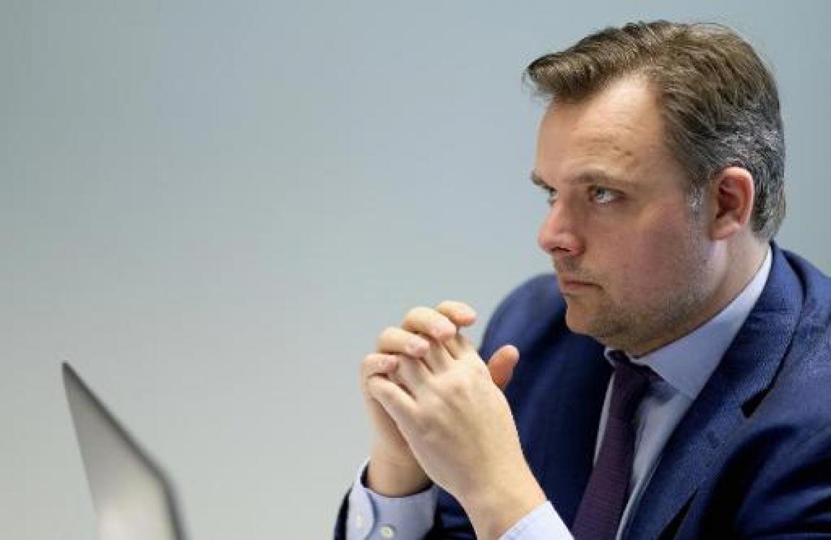 Veel zwartwerk vastgesteld bij controles op "louche handelszaken"