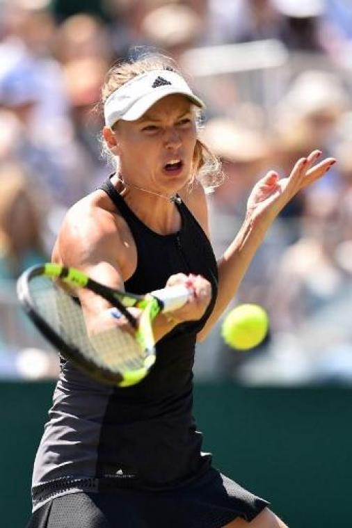 Wozniacki steekt eindzege op zak in Eastbourne