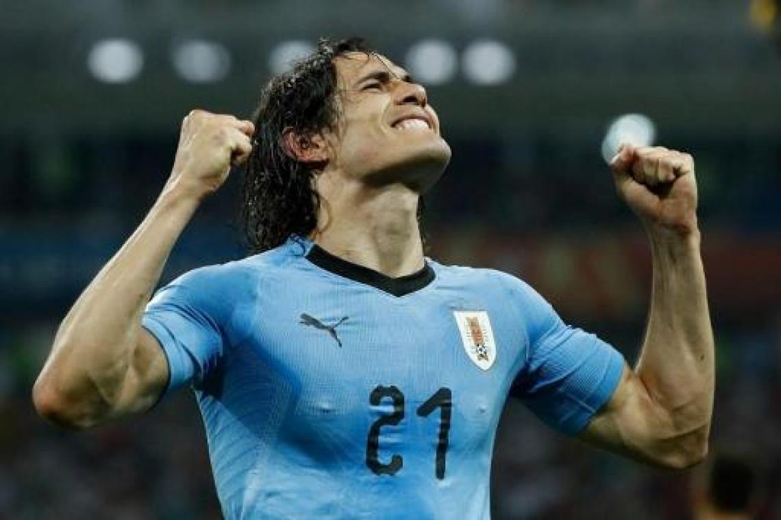 WK 2018 - Edinson Cavani stuurt Cristiano Ronaldo naar huis