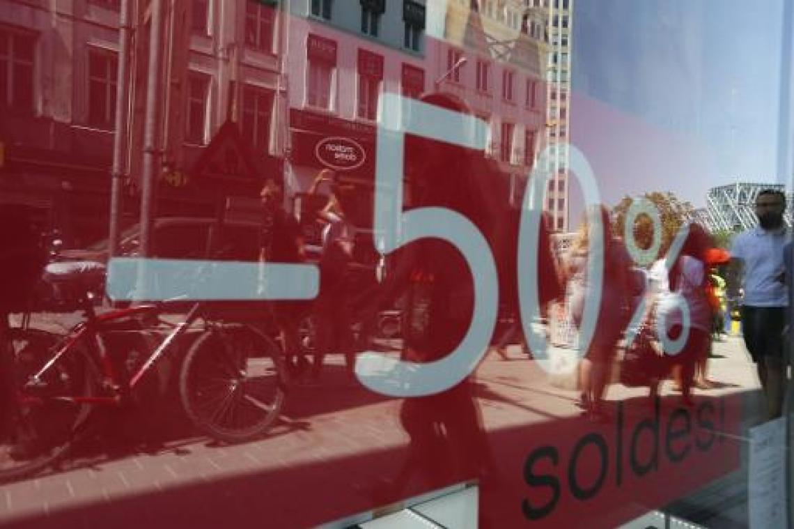 Solden - Eerste dag van koopjesperiode afgesloten met status quo tot lichte winst